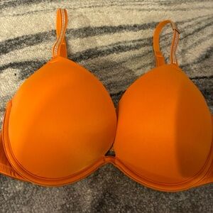New Victoria’s Secret Wear Everywhere Bra 32DD Bombshell Pushup Bling NWT
